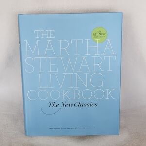 Collector 2007 First Edition of Martha Stewart’s "New Classics" cookbook